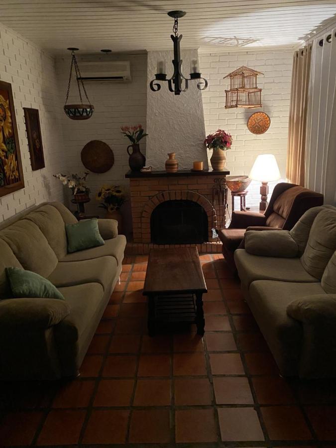 Casa Da Vo Diva No Centro De Gramado Villa Kültér fotó